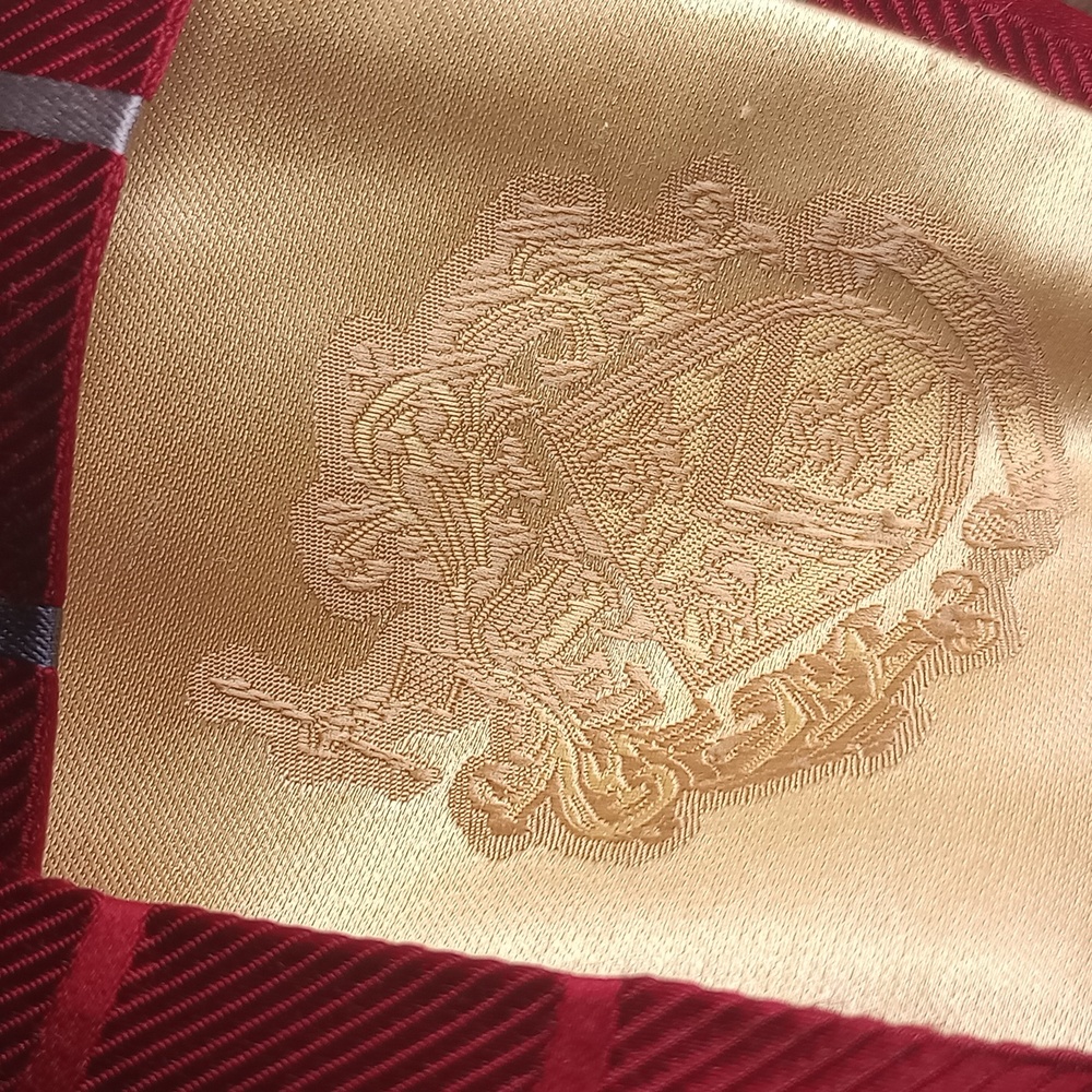 Donald J. Trump Silk Dress Tie classic red stripe - Picture 3 of 4